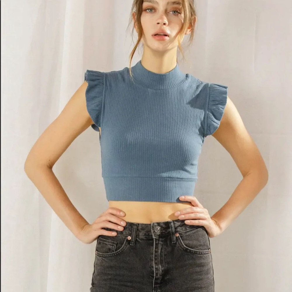 Storia Ruffle Sleeve Ribbed Top in Grey - Picture 4 of 4